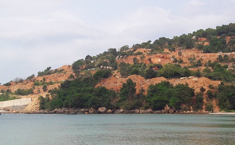 Đ&agrave;[-]Nẵng:[-]C&agrave;y[-]xới[-]b&aacute;n[-]đảo[-]Sơn[-]Tr&agrave;,[-]kiểm[-]tra[-]ph&aacute;t[-]hiện[-]nhiều[-]sai[-]phạm